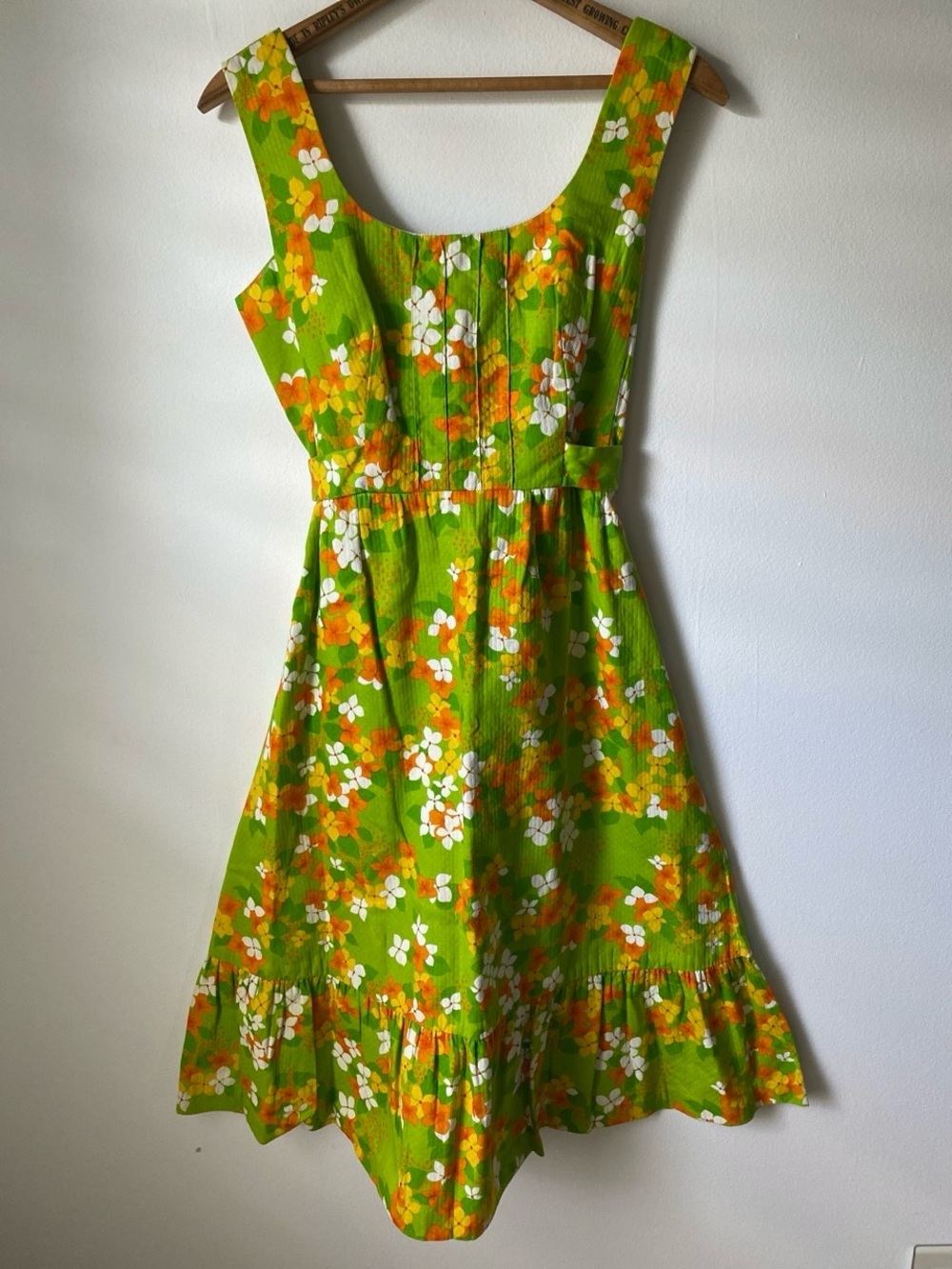 Vintage 60s Malia 100% Cotton Hawaiian Flower Power Aesthetic Dress